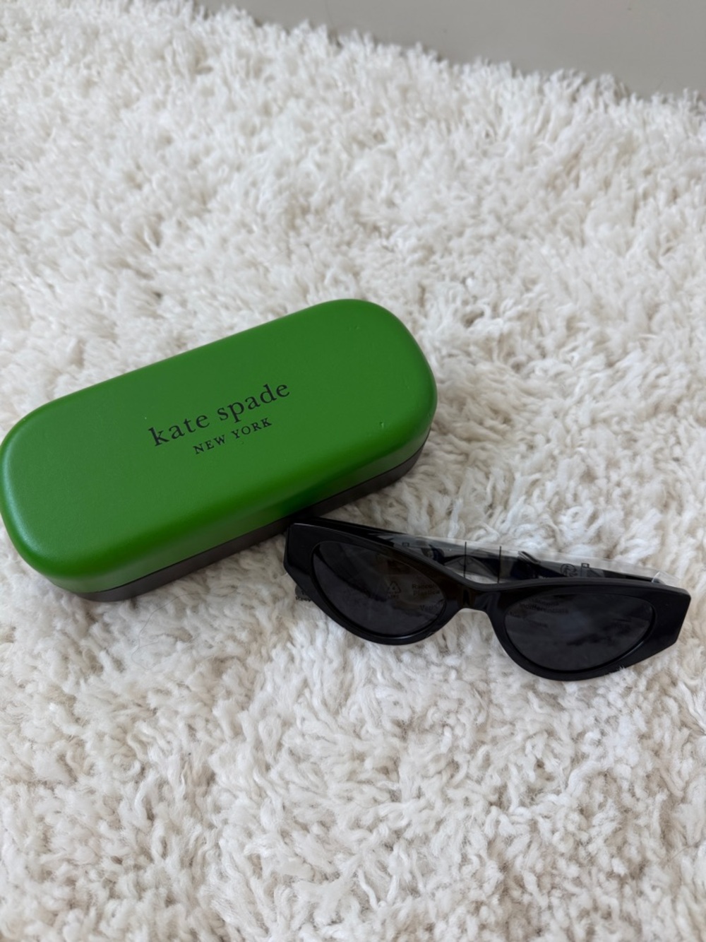 BRAND NEW Kate Spade Black Cat-Eye Sunglasses with Green Case